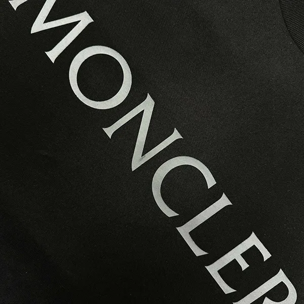 モンクレール コピー◆パッチポケット付きコットン製Tシャツ mov78415