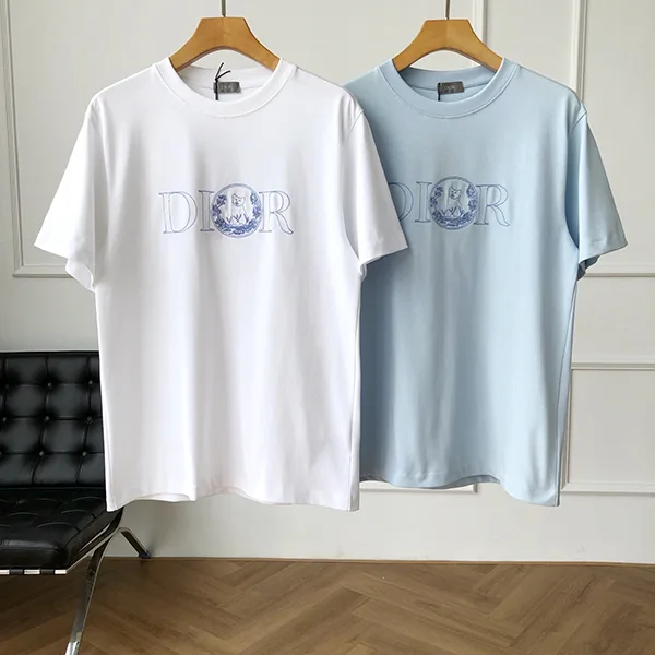 【限定コラボ♡ユニセックスで着れる♡】ディオール Tシャツ パチモン 583J696C0554